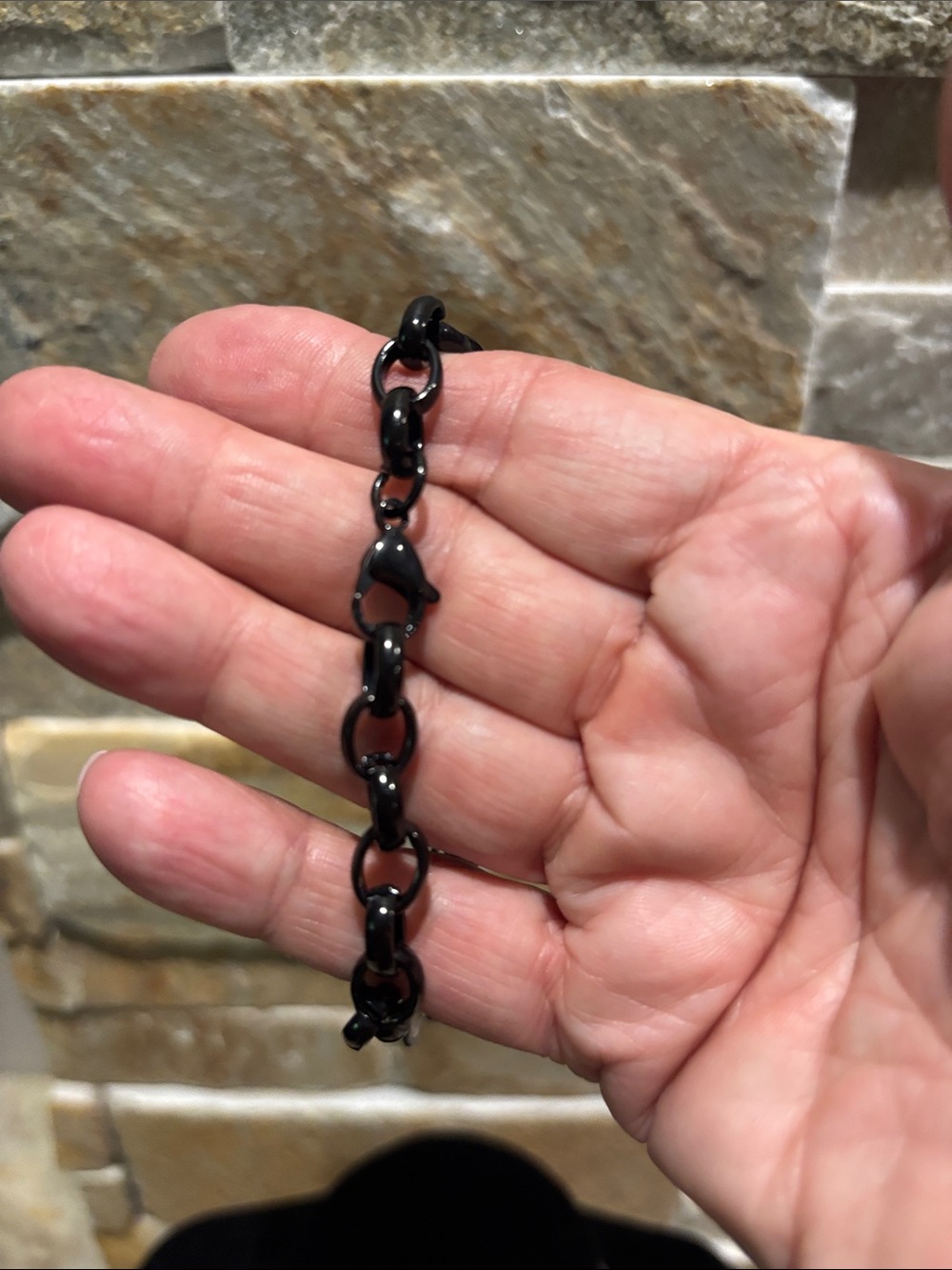 Black Chain Bracelet with White/black Camellia Charm - Picture 3 of 5